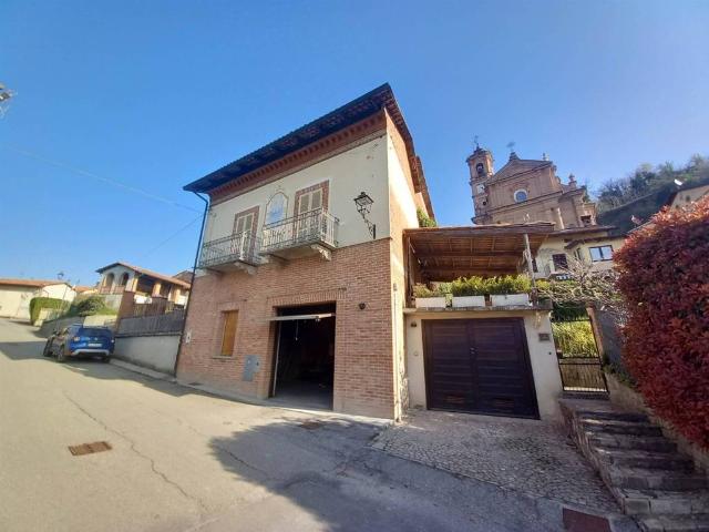 Villa Indipendente in vendita a Piemonte, Asti
