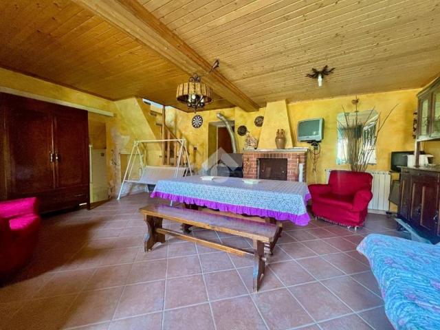 Villa Indipendente in vendita a Borgata Pessine, Aramengo