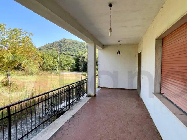 Villa Indipendente in vendita a Arce, Lazio