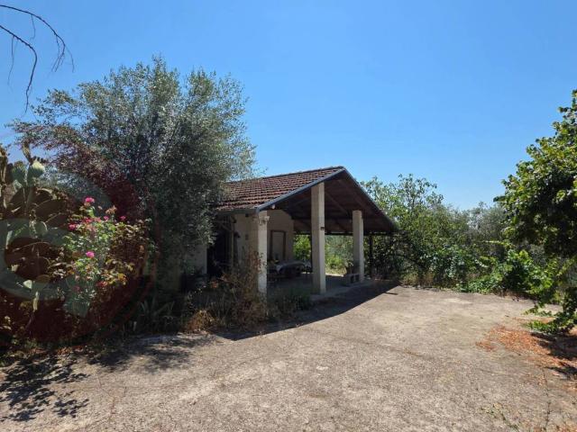 Villa Indipendente in vendita a Arce, Lazio