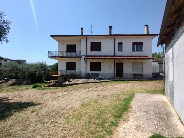 Villa Indipendente in vendita a Arce, Lazio
