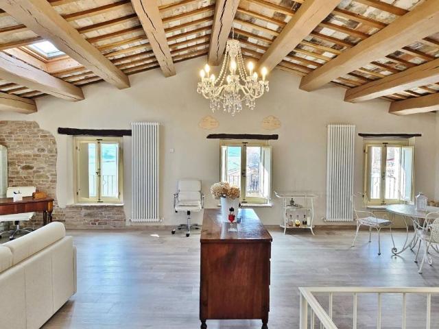 Villa Indipendente in vendita a Marche, Ancona