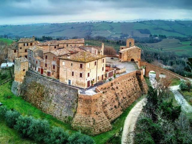 Villa Indipendente in vendita a Marche, Ancona