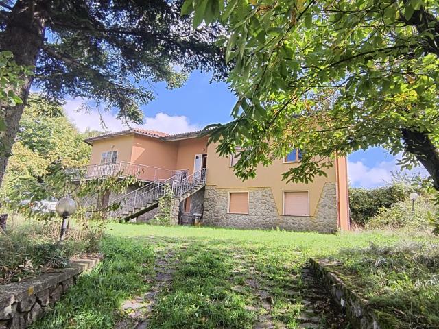 Villa Indipendente in vendita a Unione dei Comuni Montani Amiata Grossetana, Arcidosso