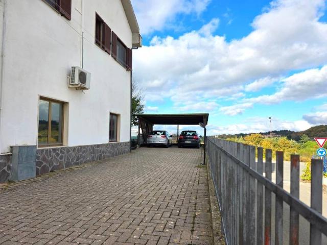 Villa Indipendente in vendita a Unione dei Comuni Montani Amiata Grossetana, Arcidosso
