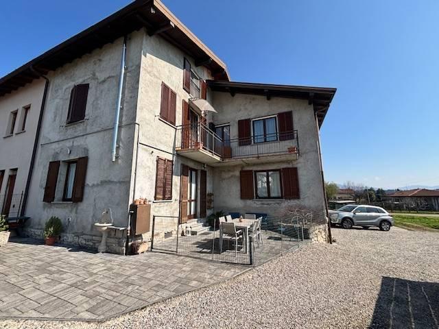 Villa Indipendente in vendita a Comunità Montana del Piambello, Arcisate