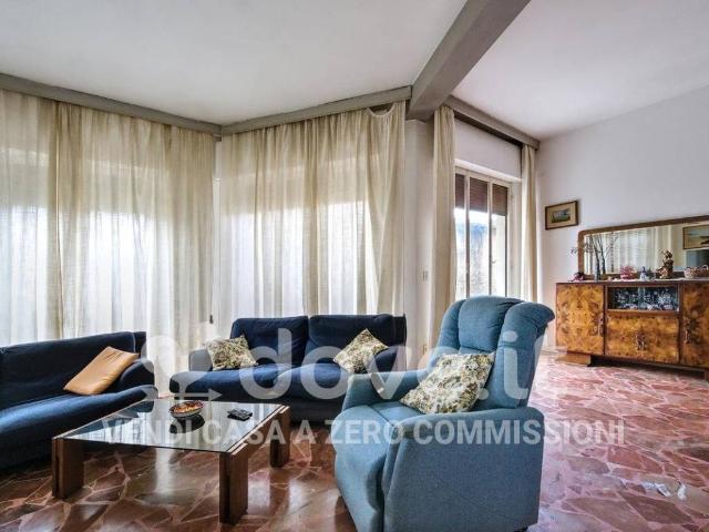 Villa Indipendente in vendita a Arcola, Liguria