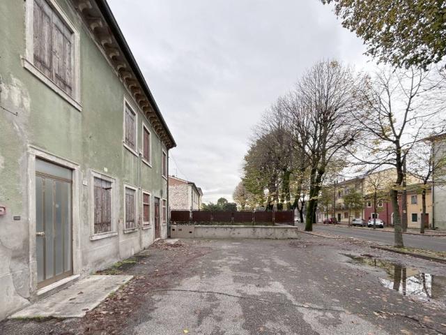 Villa Indipendente in vendita a Arcole, Verona