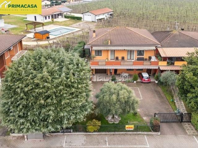 Villa Indipendente in vendita a Arcole, Veneto