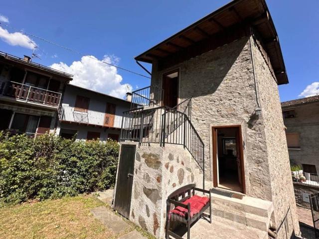 Villa Indipendente in vendita a Ardenno, Lombardia