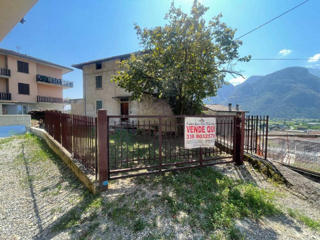 Villa Indipendente in vendita a Ardenno, Lombardia