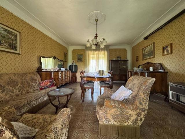 Villa Indipendente in vendita a Arena Po, Lombardia