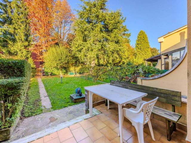 Villa Indipendente in vendita a Arese, Lombardia
