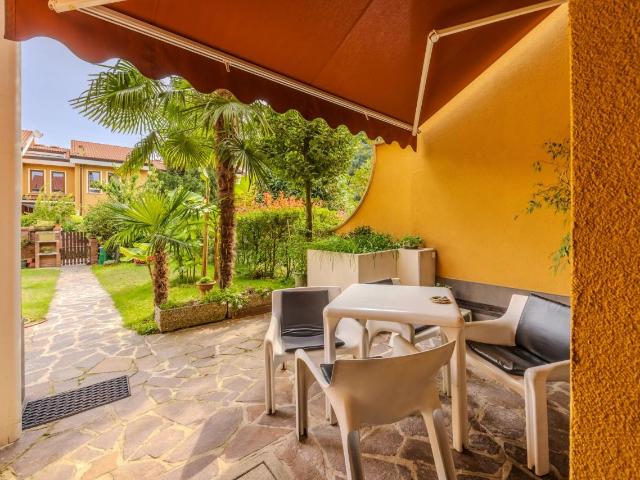 Villa Indipendente in vendita a Arese, Lombardia