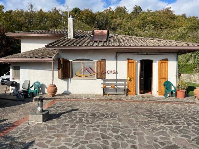 Villa Indipendente in vendita a Subbiano, Toscana