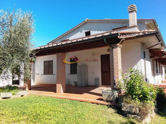 Villa Indipendente in vendita a Pratantico, Arezzo