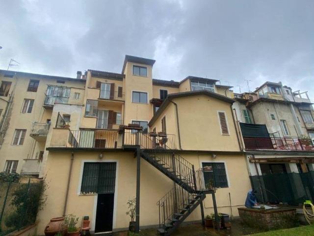 Villa Indipendente in vendita a Saione, Palazzo Del Pero