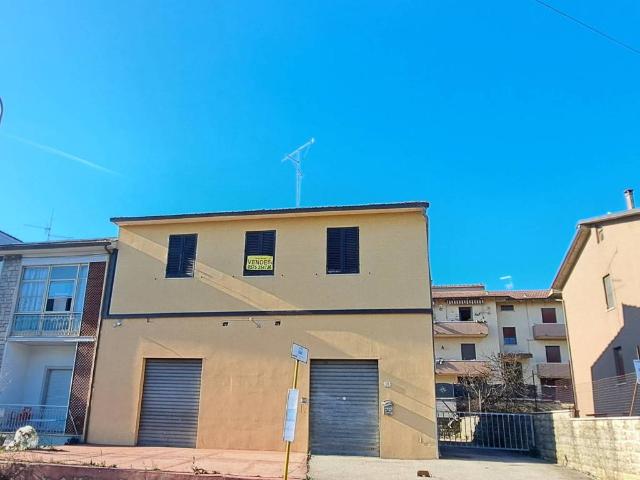 Villa Indipendente in vendita a Palazzo Del Pero, Toscana