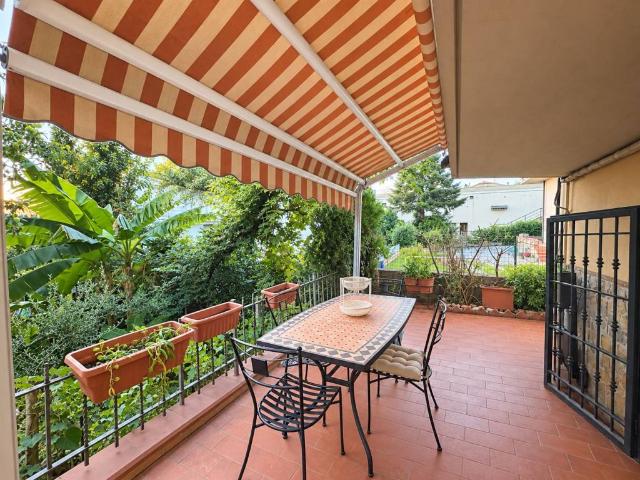 Villa Indipendente in vendita a Policiano, Arezzo