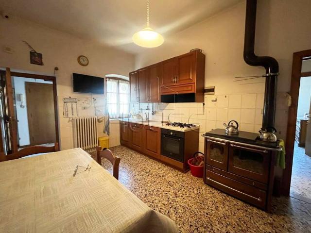 Villa Indipendente in vendita a San Polo, Palazzo Del Pero