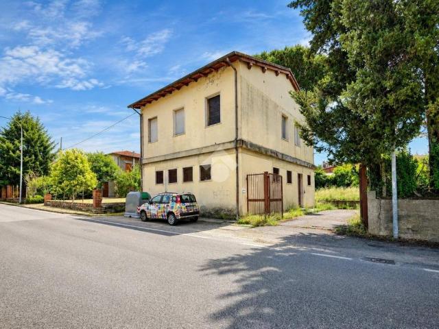 Villa Indipendente in vendita a Palazzo Del Pero, Toscana