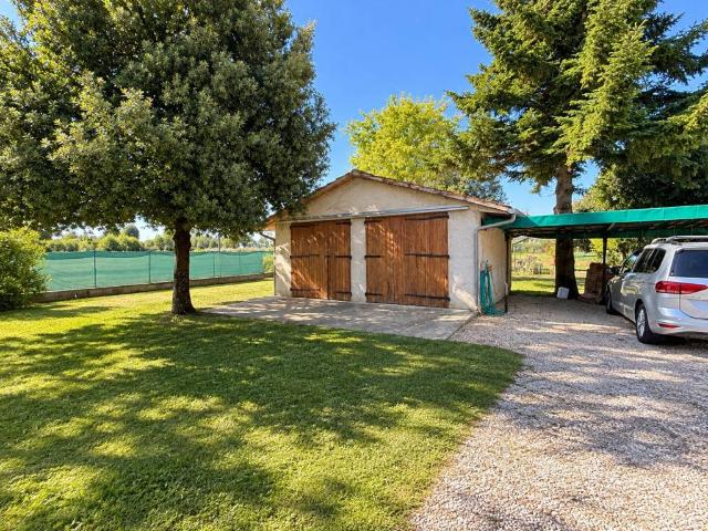 Villa Indipendente in vendita a Arezzo