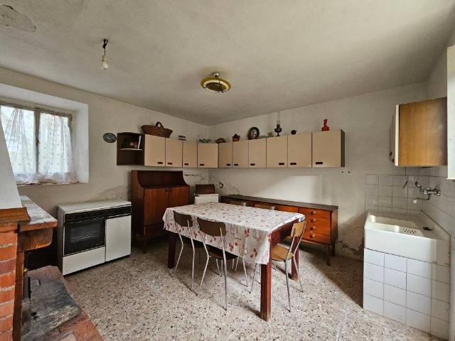Villa Indipendente in vendita a Sant'Agata delle Terrine, Arezzo