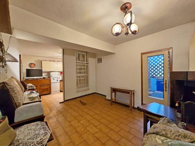 Villa Indipendente in vendita a Colle di Santa Maria, Palazzo Del Pero