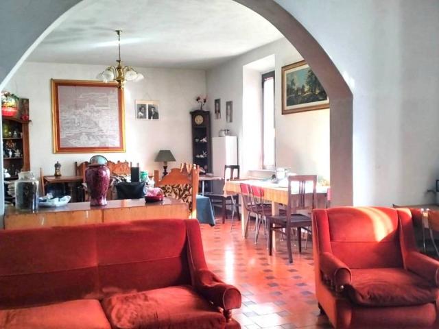 Villa Indipendente in vendita a Chiani, Palazzo Del Pero