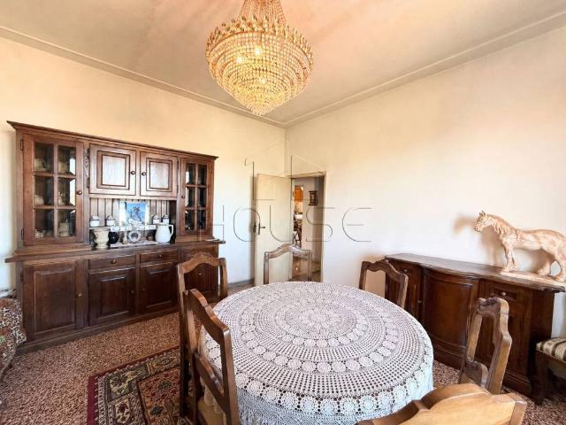 Villa Indipendente in vendita a Poggiola, Palazzo Del Pero