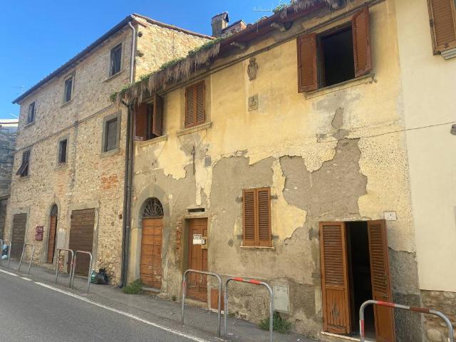 Villa Indipendente in vendita a Ponte Buriano, Palazzo Del Pero