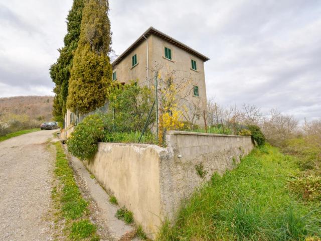 Villa Indipendente in vendita a Palazzo Del Pero, Toscana