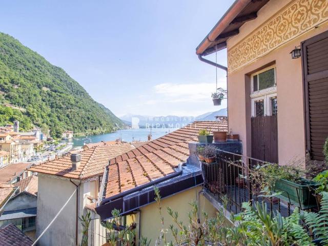 Villa Indipendente in vendita a Argegno, Lombardia