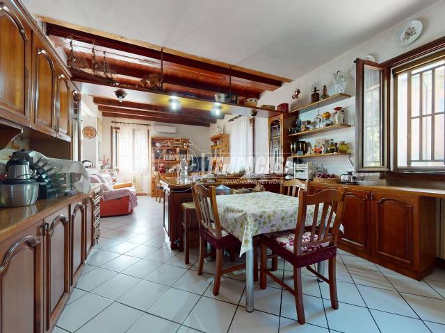 Villa Indipendente in vendita a Unione Reno Galliera, Argelato