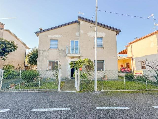 Villa Indipendente in vendita a Argenta, Reggio Emilia