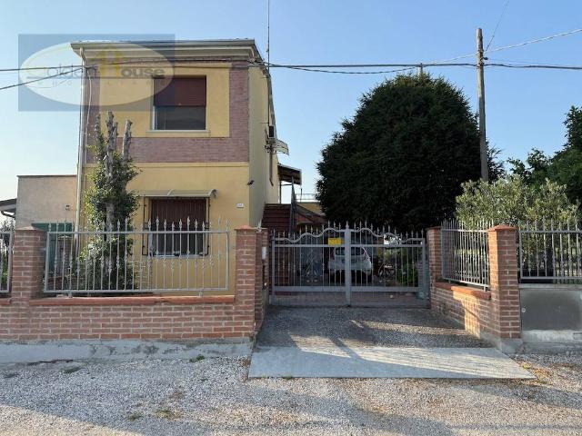 Villa Indipendente in vendita a Argenta, Reggio Emilia