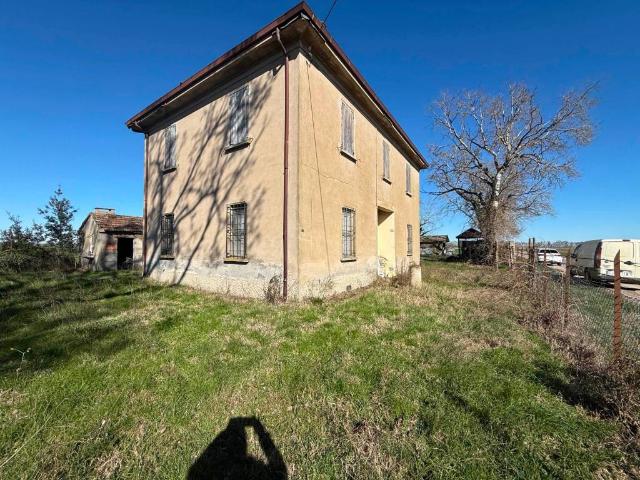 Villa Indipendente in vendita a Argenta, Reggio Emilia