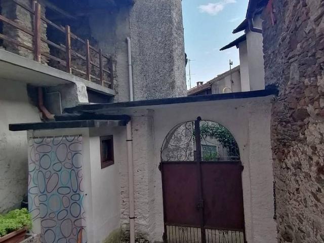 Villa Indipendente in vendita a Piemonte, Novara