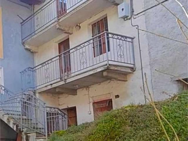 Villa Indipendente in vendita a Arnad, Aosta