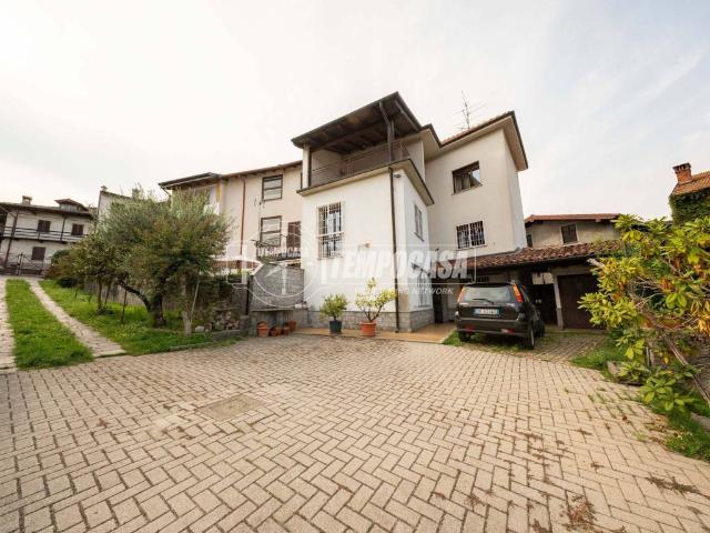 Villa Indipendente in vendita a Campagna, Arona
