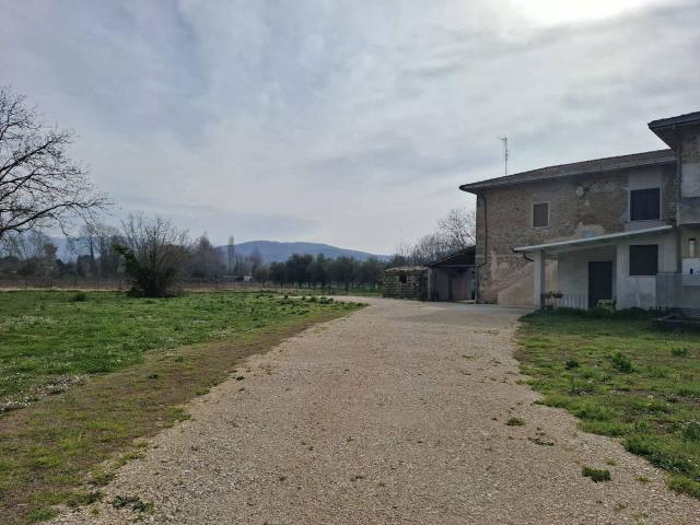 Villa Indipendente in vendita a Arpino, Lazio