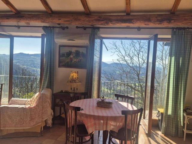 Villa Indipendente in vendita a Arpino, Lazio