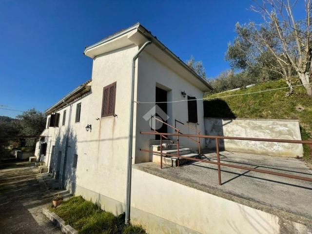 Villa Indipendente in vendita a Arpino, Lazio
