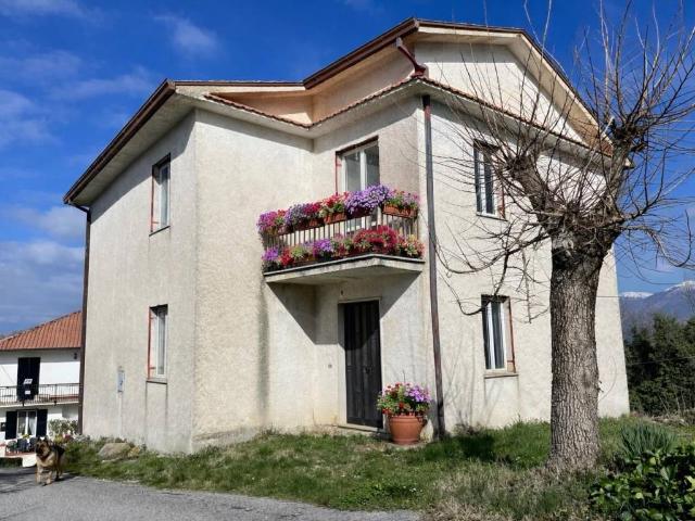 Villa Indipendente in vendita a Arpino, Lazio