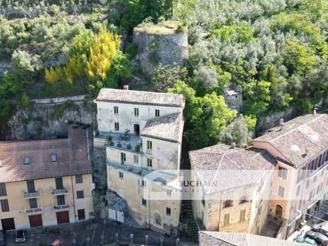Villa Indipendente in vendita a Cività Falconara, Arpino