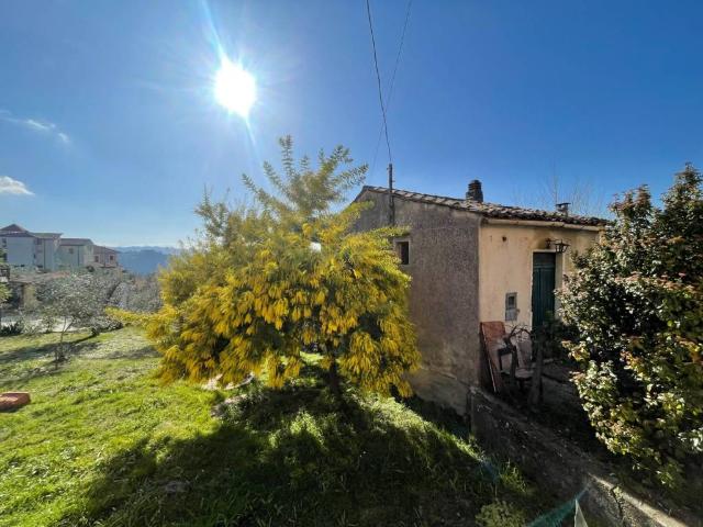 Villa Indipendente in vendita a Arpino, Lazio
