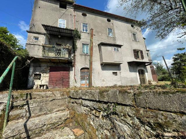 Villa Indipendente in vendita a Arpino, Lazio
