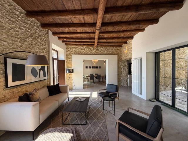 Villa Indipendente in vendita a Acropoli di Civitavecchia, Arpino