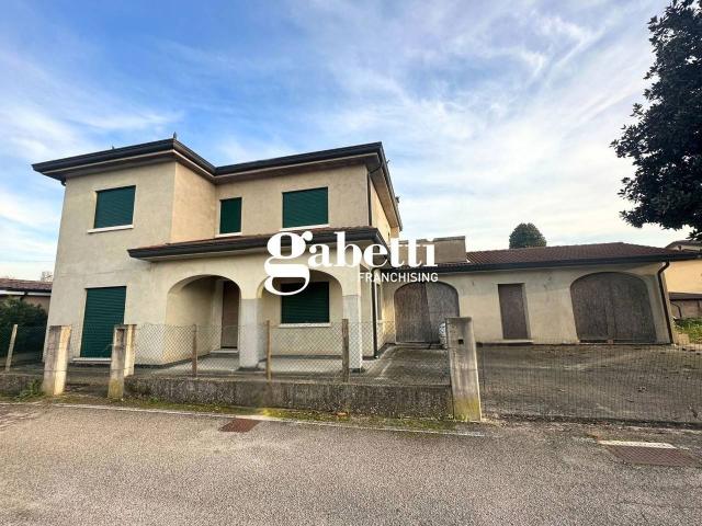 Villa Indipendente in vendita a Arre Di Padova, Veneto