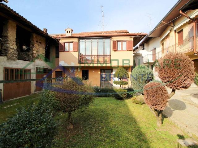 Villa Indipendente in vendita a Arsago Seprio, Lombardia
